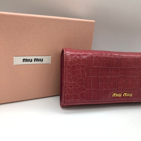 MIUMIU ロングウォレット